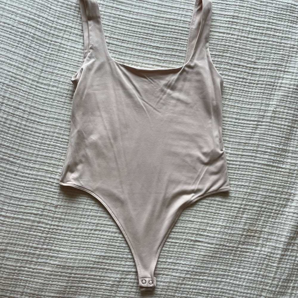 Forever 21 Blush Scoop Neck Bodysuit
